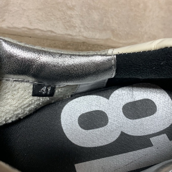 P448 John Metallic Leopard Print Suede Leather Low Top Sneakers - Picture 14 of 16